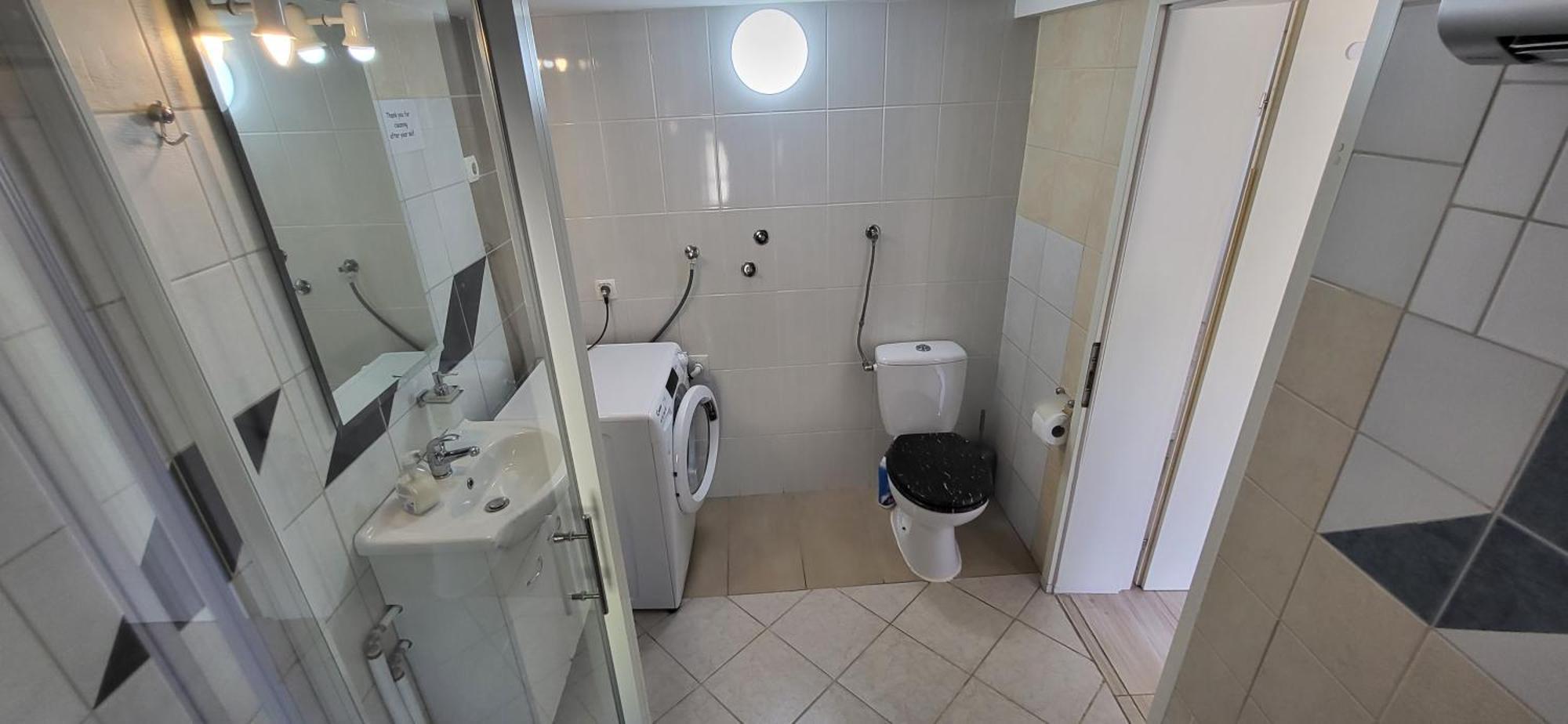 Lesce Hostel Εξωτερικό φωτογραφία