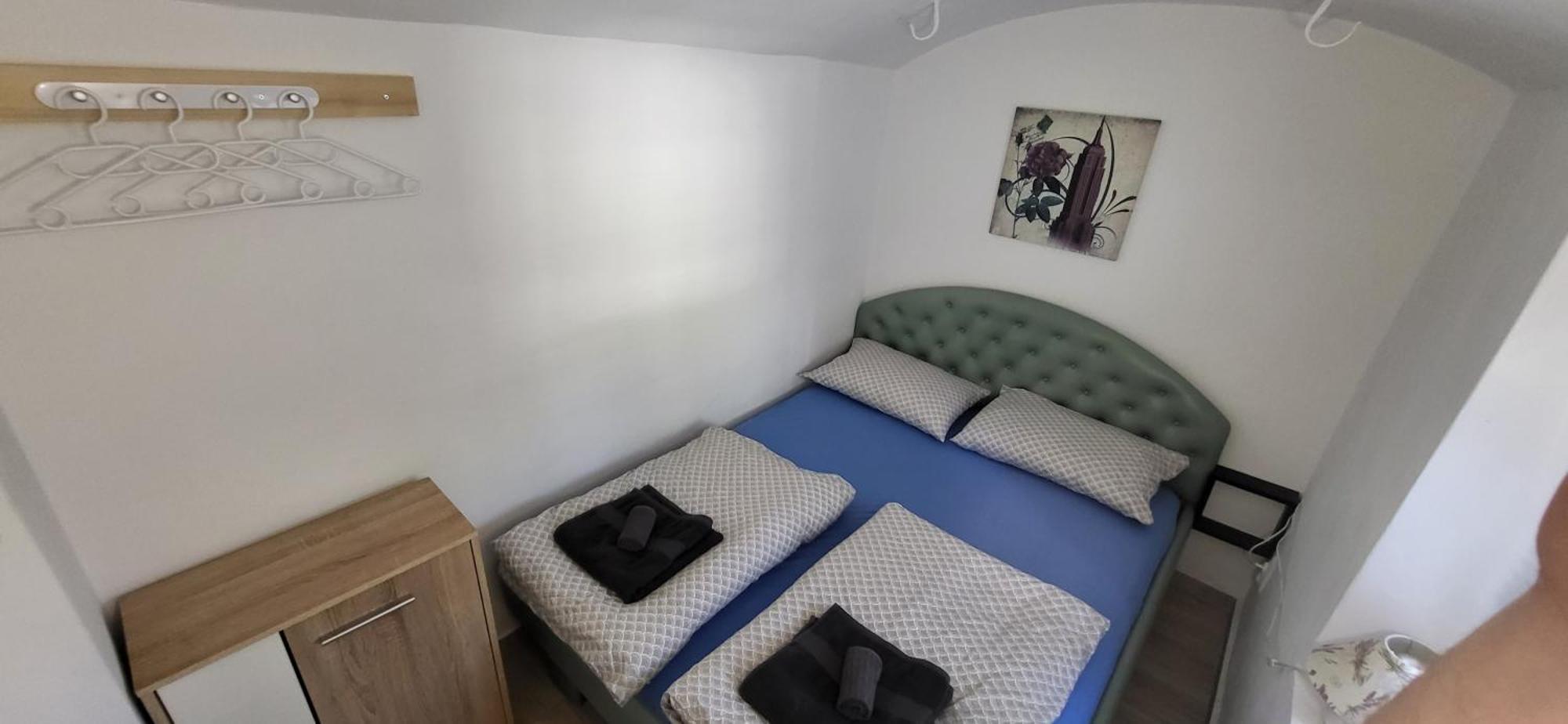 Lesce Hostel Εξωτερικό φωτογραφία