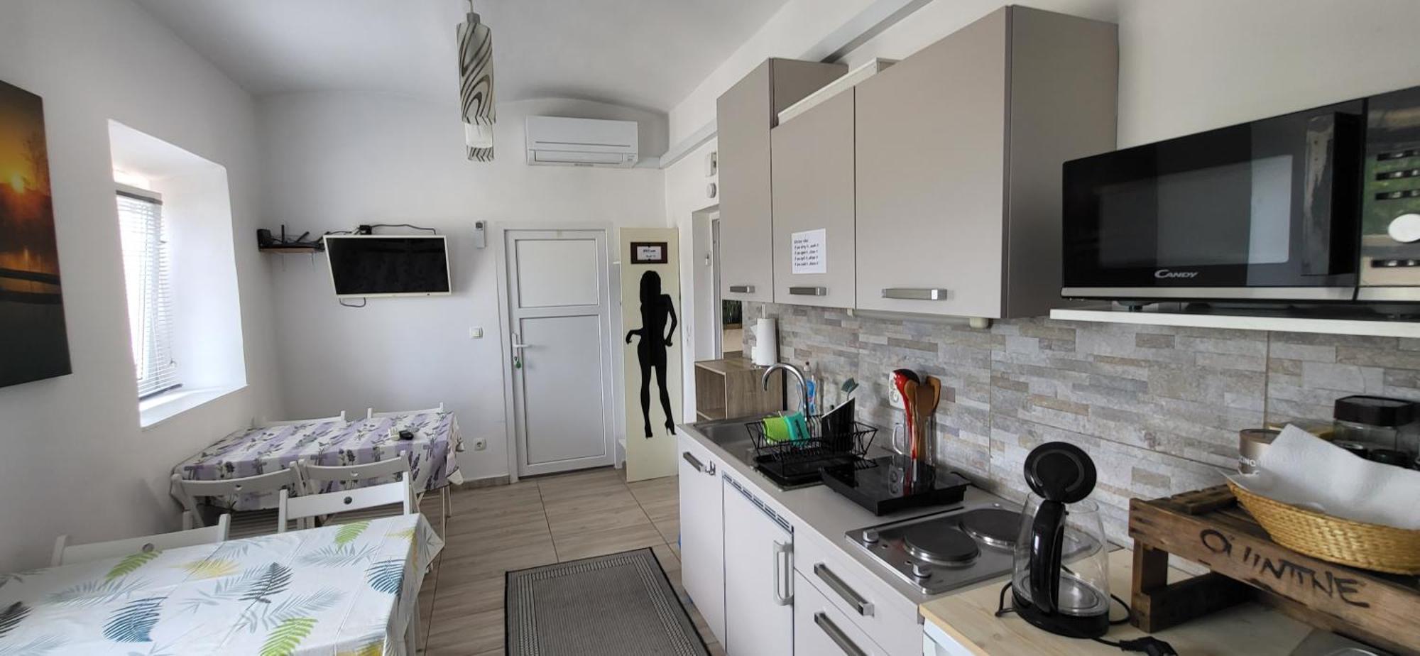 Lesce Hostel Εξωτερικό φωτογραφία