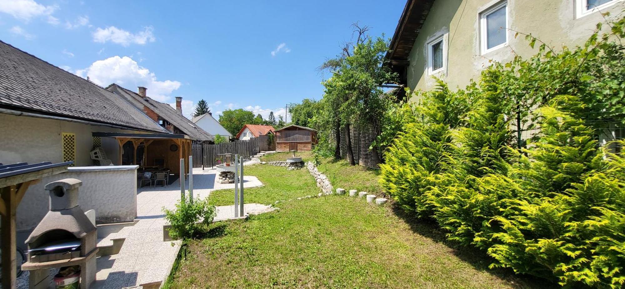 Lesce Hostel Εξωτερικό φωτογραφία