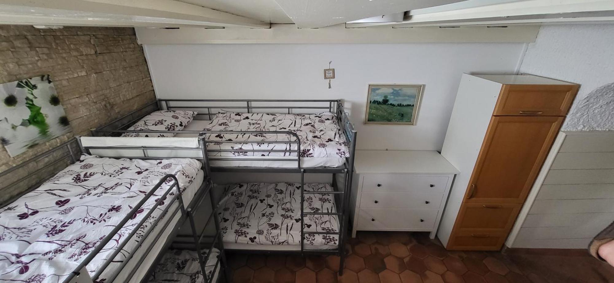 Lesce Hostel Εξωτερικό φωτογραφία