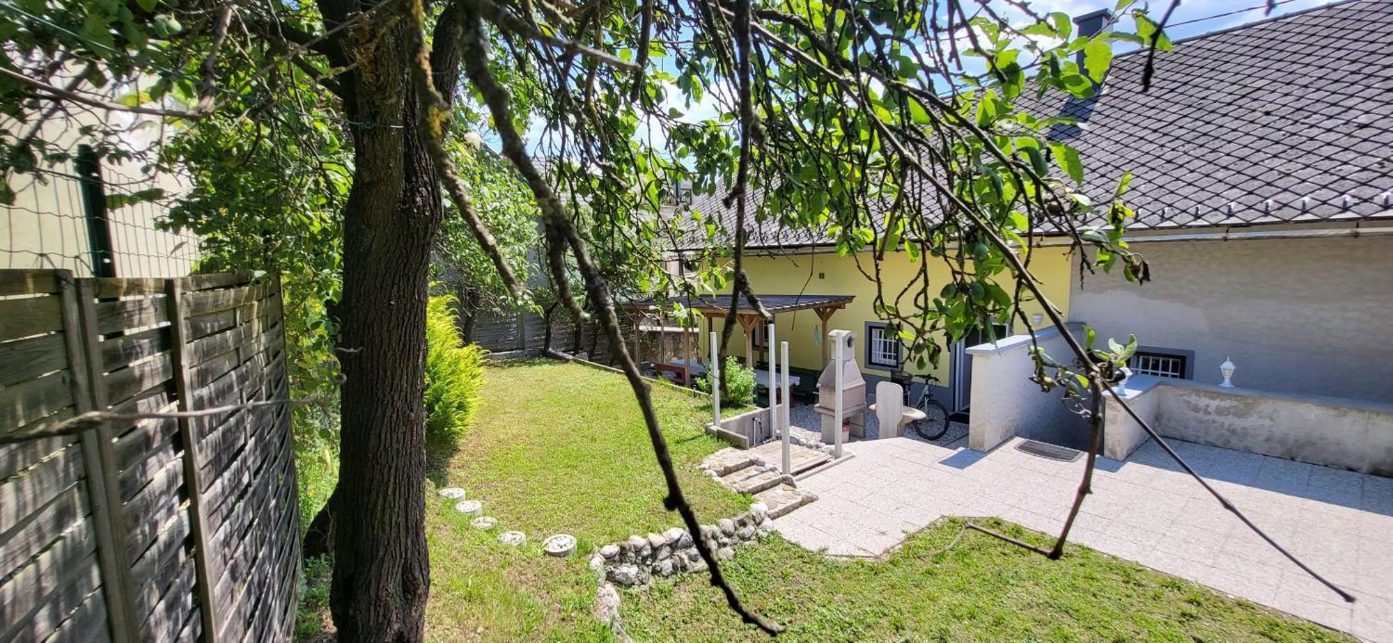 Lesce Hostel Εξωτερικό φωτογραφία